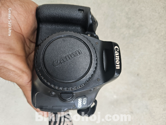 Canon camera eos 600d+ 55/250 is ii Telephoto lens
